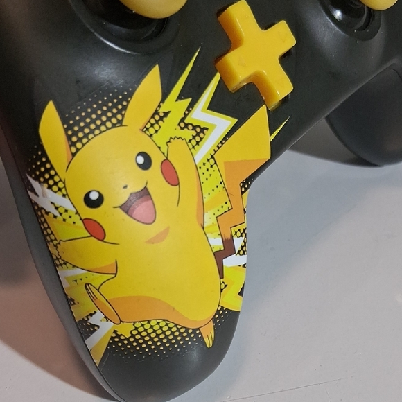 Wireless Pikachu controller compatible with Nintendo Switch Pro Controller - Picture 4 of 8